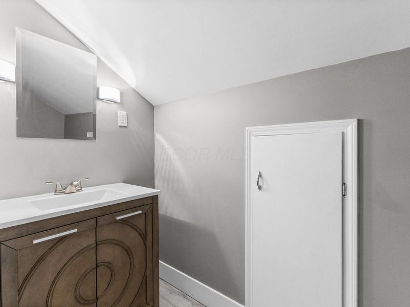 2195 Ferris Road, Columbus, OH 43224 Photo 14