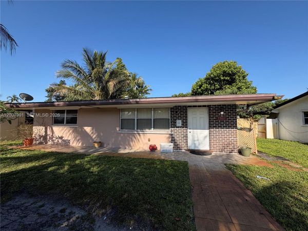 1160 NW 77th Way , Unit 1160, Pembroke Pines, FL 33024