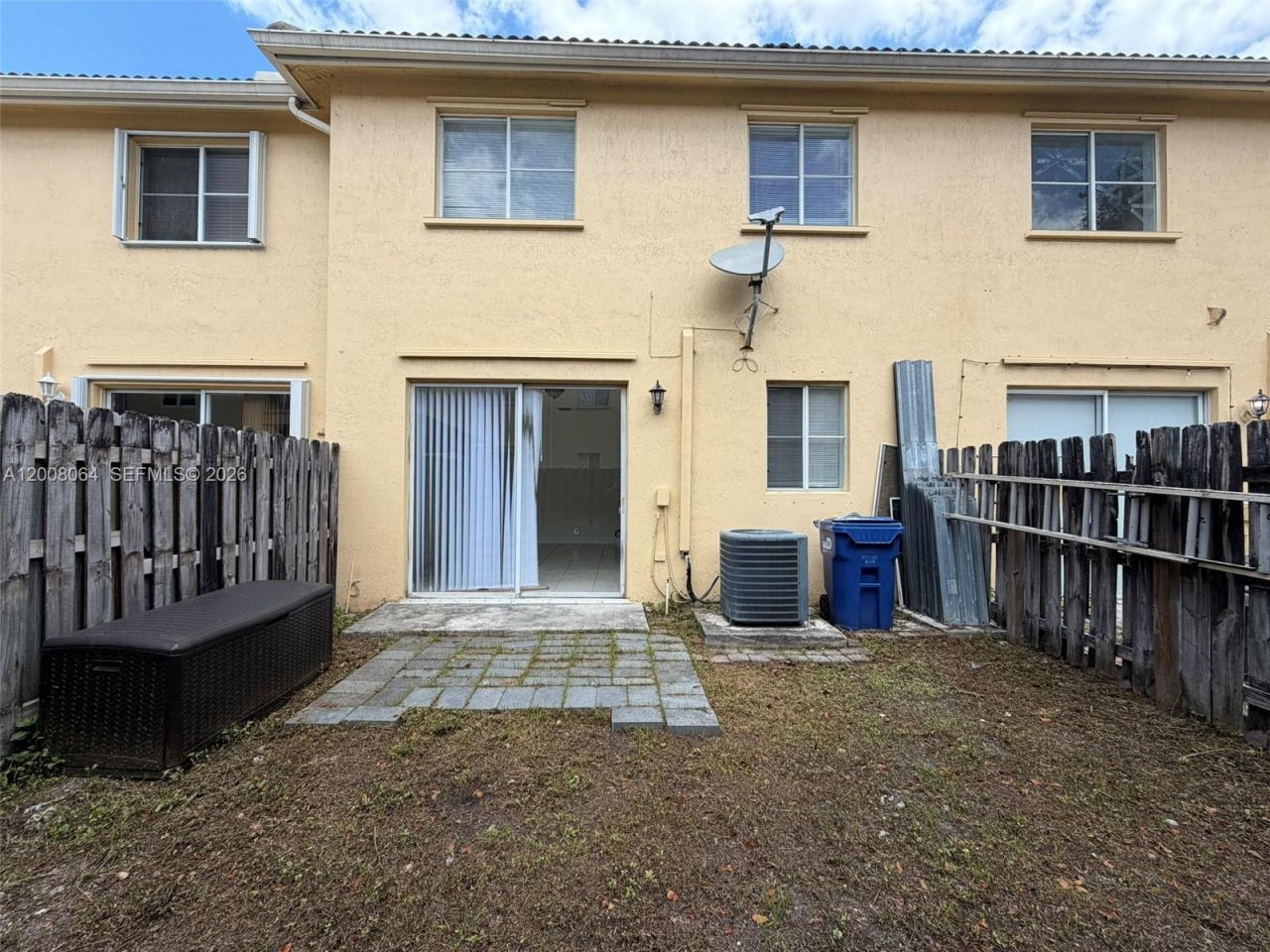 6940 NW 177th St, Unit P104, Hialeah, FL 33015 Photo