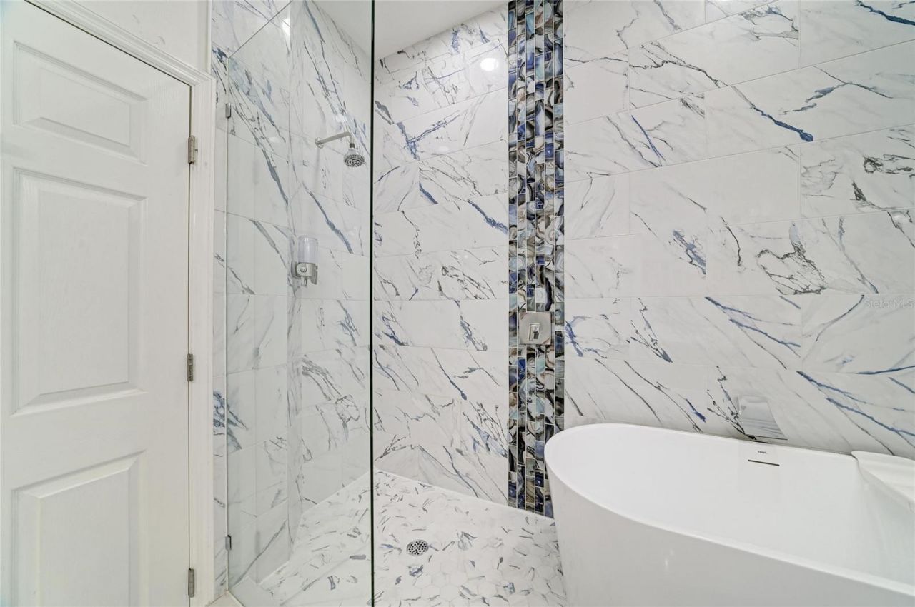 8261 Miramar Way , Unit 202, Lakewood Ranch, FL 34202 Photo