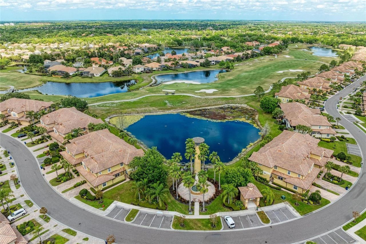 8261 Miramar Way, Unit 202, Lakewood Ranch, FL 34202 Photo