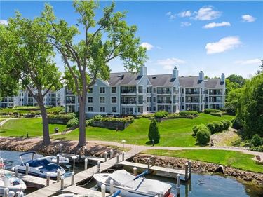 603 Lake Street , Unit 307, Excelsior, MN 55331