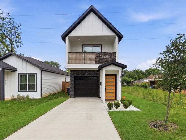 404 N Moore Street, Dallas, TX 75203