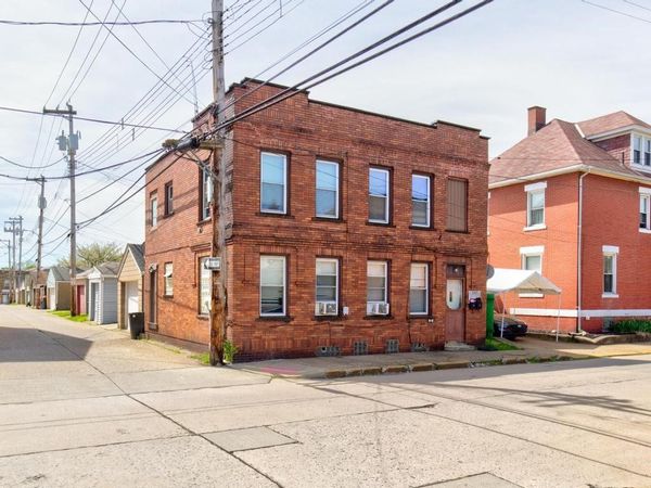 282 9th St, Ambridge, PA 15003