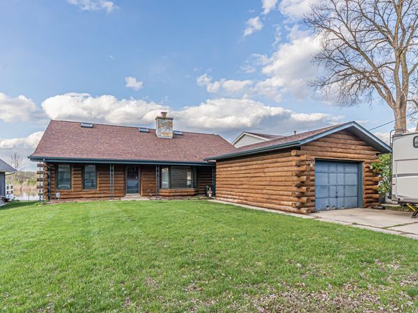 535 Kingston Boulevard , McHenry, IL 60050