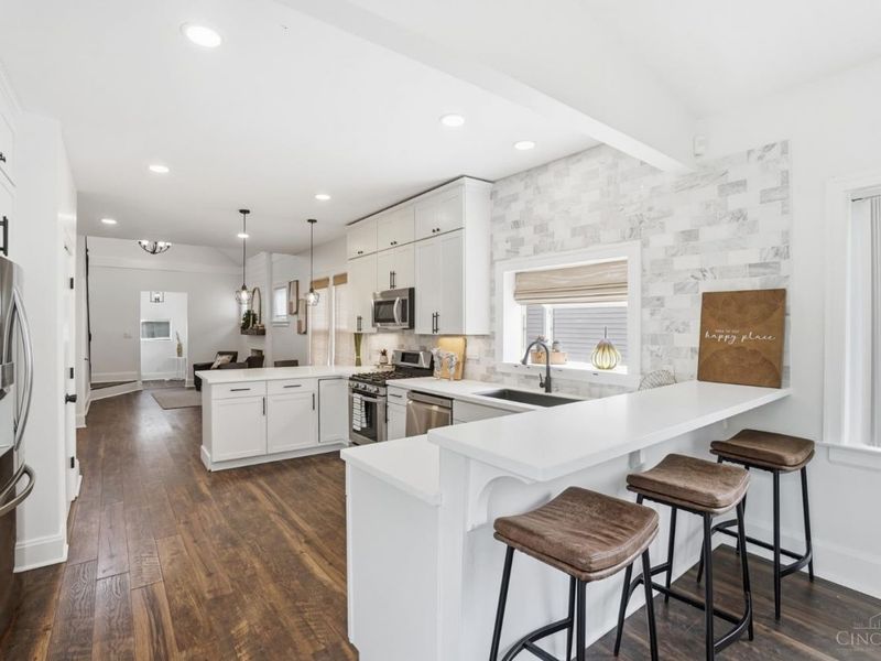 5433 Whetsel Avenue, Cincinnati, OH 45227 Photo 8