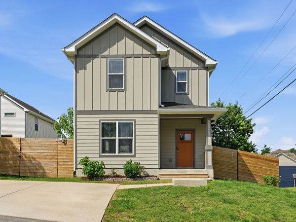 2140 15th Ave N, Nashville, TN 37208