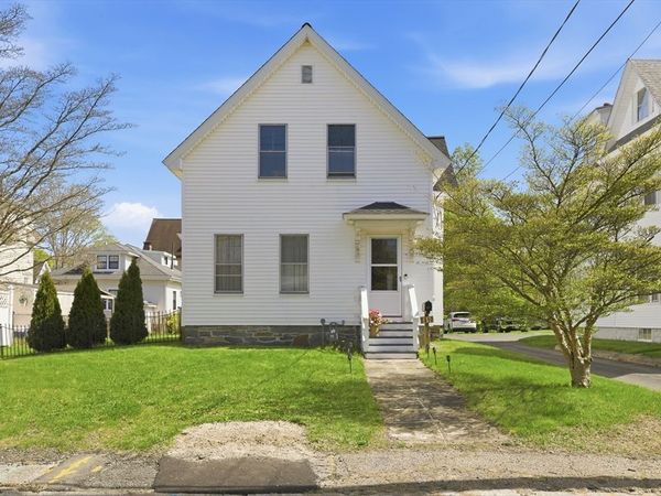 410 Cohannet St, Taunton, MA 02780
