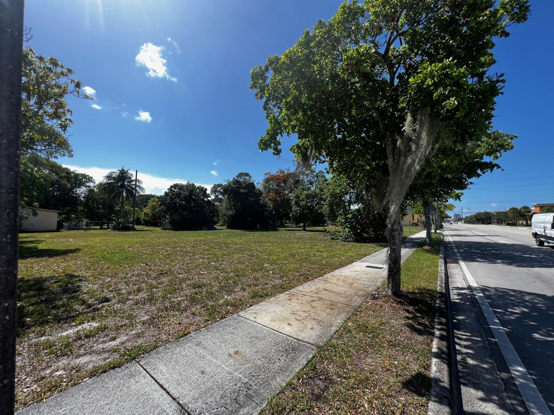 435 NW 7th Avenue, Fort Lauderdale, FL 33394 Photo