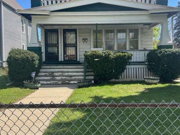 2718 37th STREET, Unit 2720, Milwaukee, WI 53210