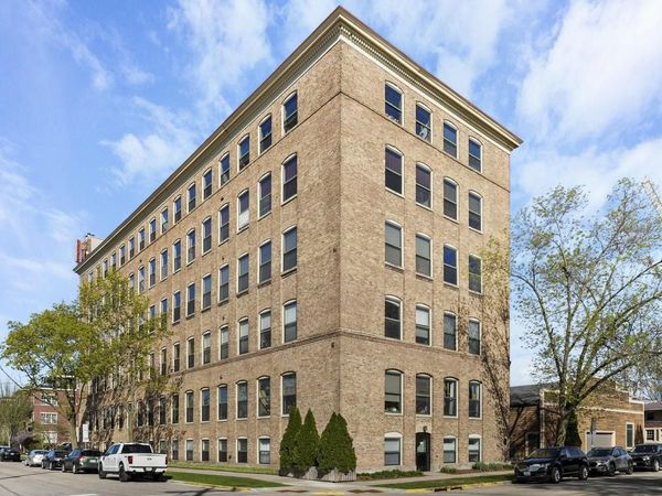 123 Blount Street, Unit 404, Madison, WI 53703