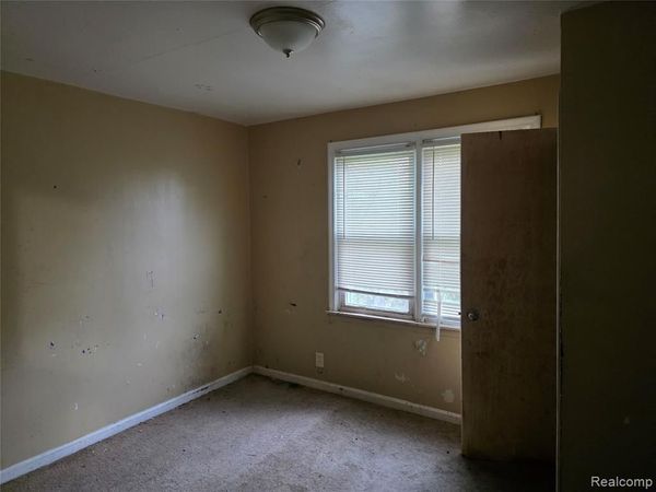 6300 Penrod Street , Detroit, MI 48228