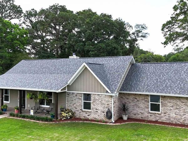 577 Bobwhite Ct, Pensacola, FL 32514