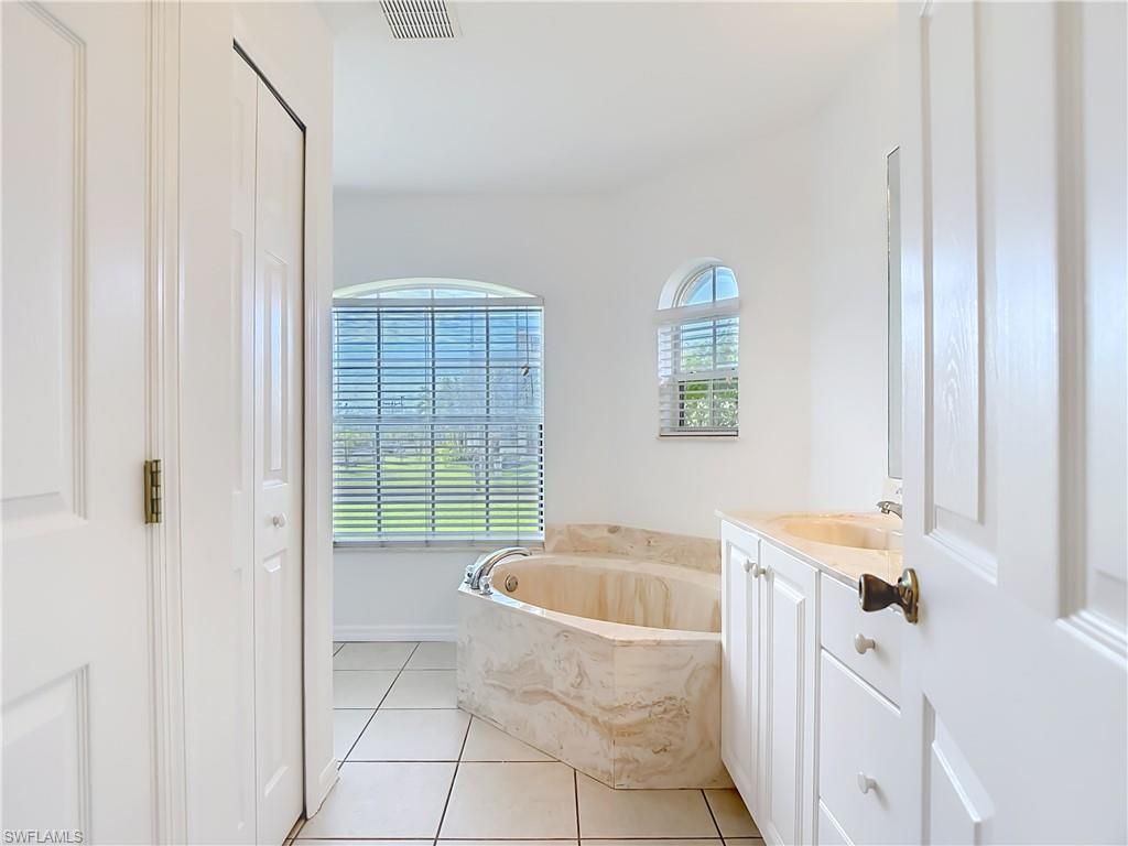 1801 SW 47th Ter , Cape Coral, FL 33914 Photo