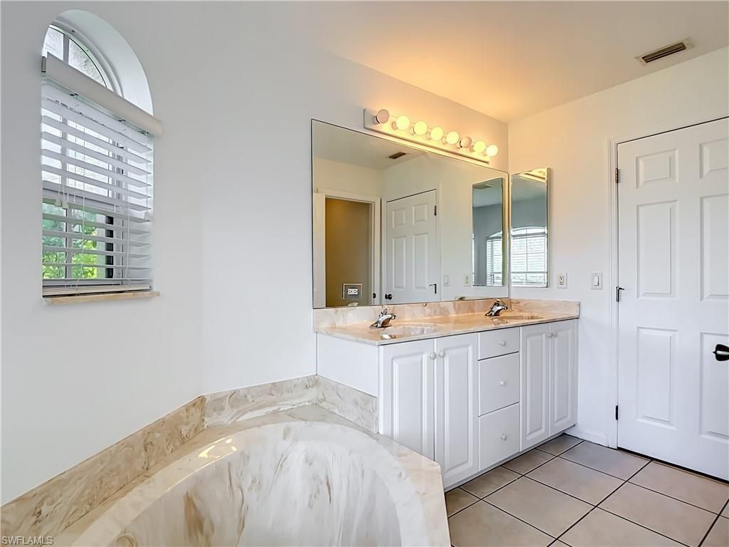 1801 SW 47th Ter , Cape Coral, FL 33914 Photo