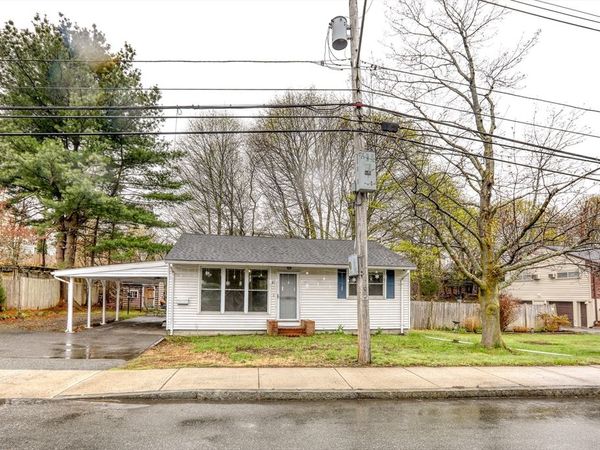 81 Marlborough Rd, Salem, MA 01970