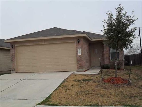 5808 Angel DR, Del Valle, TX 78617