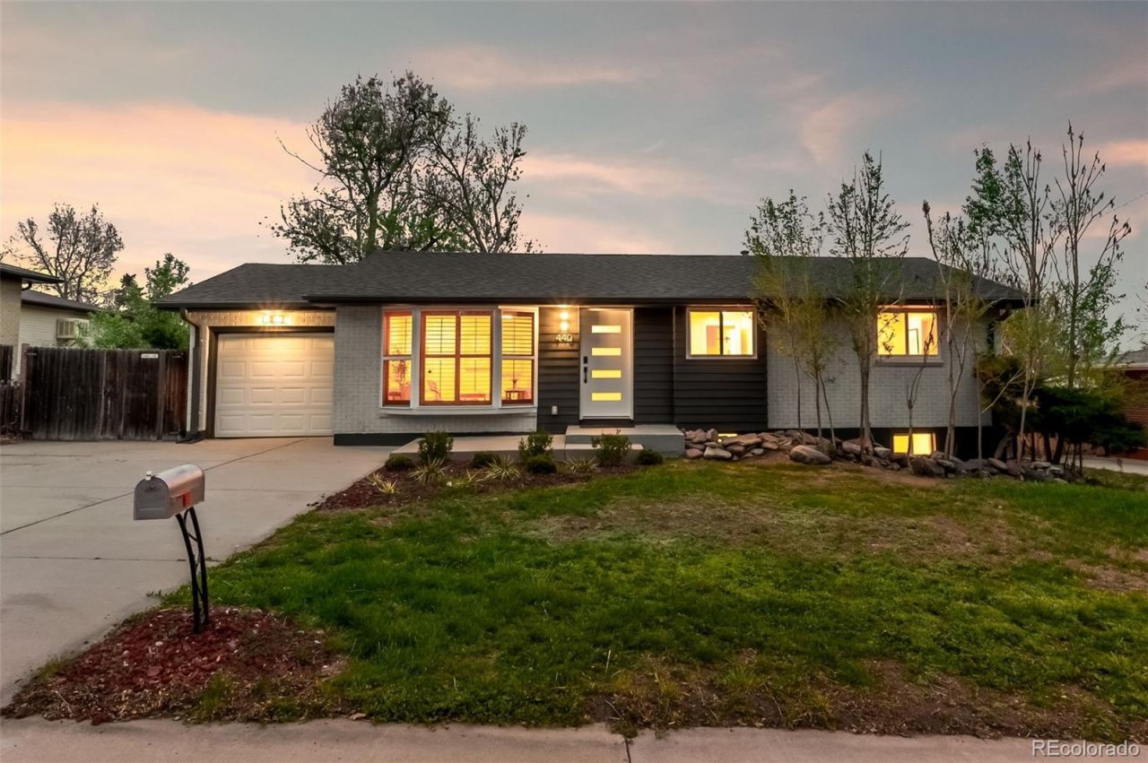 440 S Lee Street, Lakewood, CO 80226 Main Photo