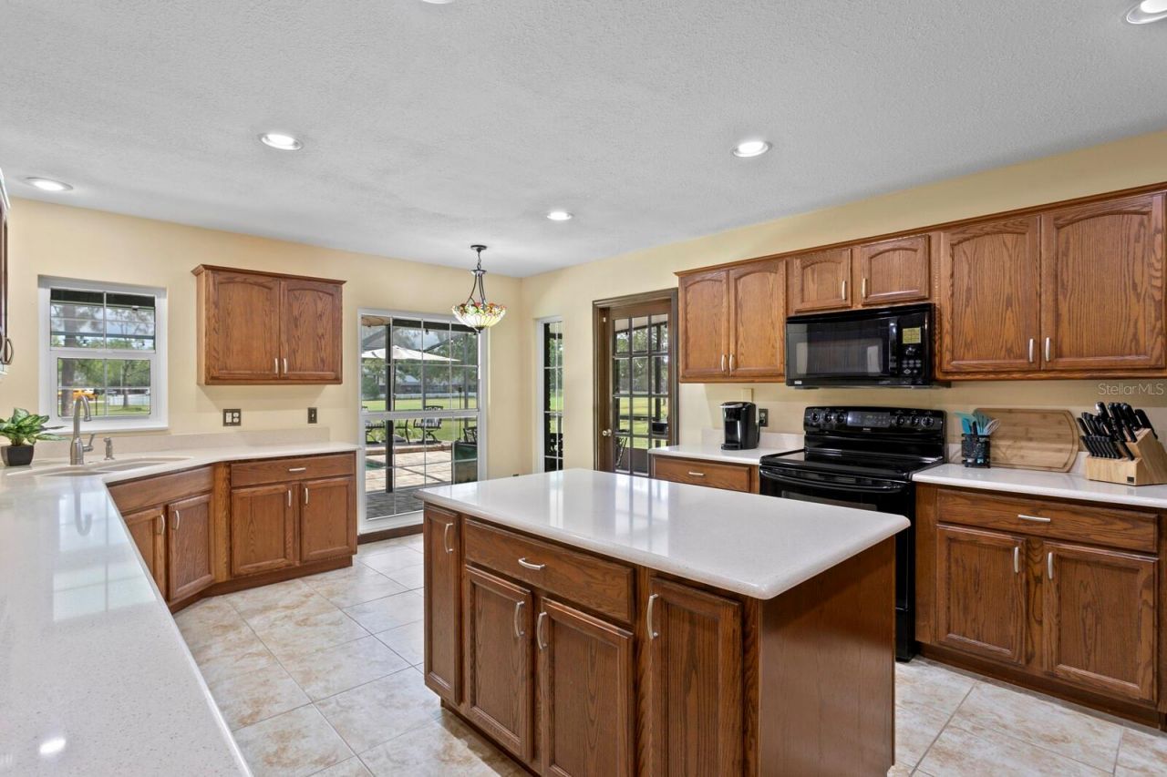 16701 E Course Drive, Tampa, FL 33624 Photo