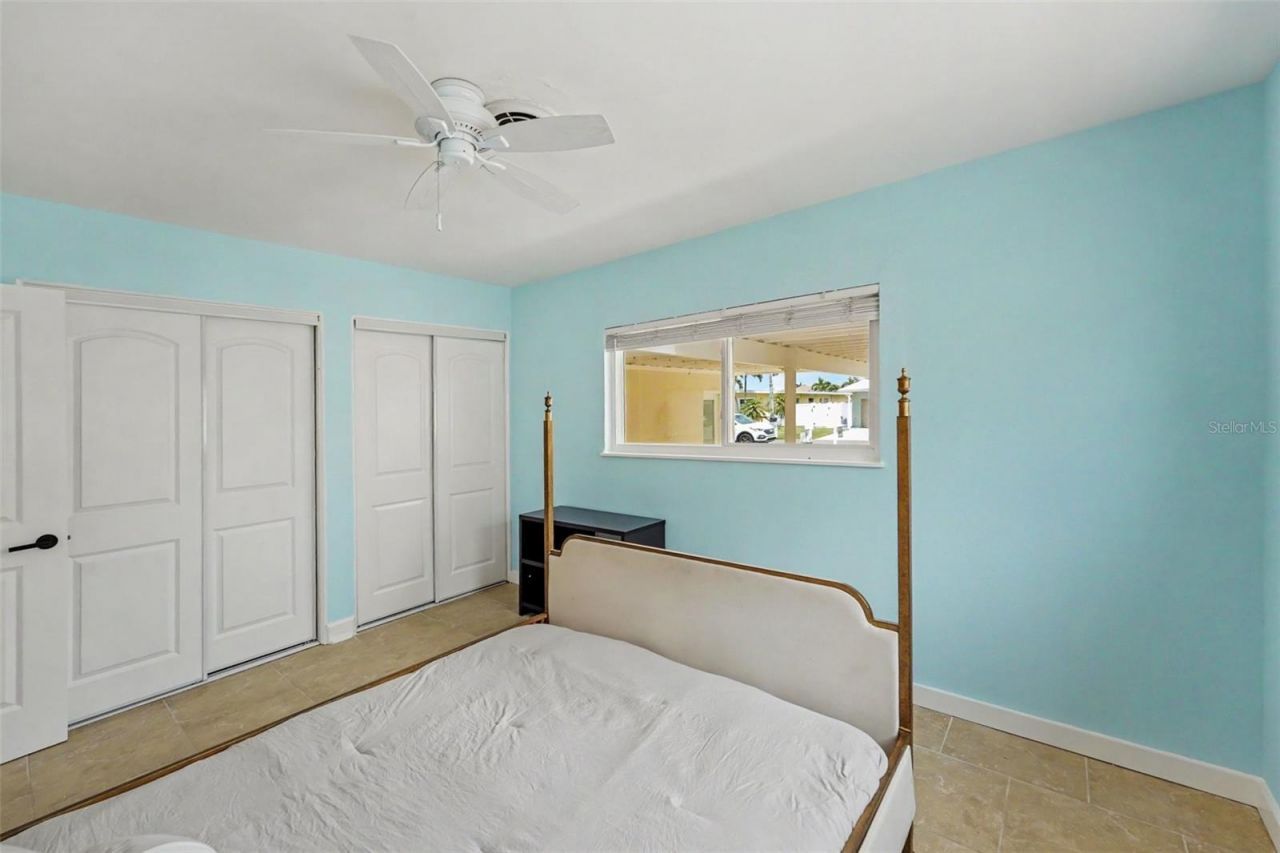16126 4th Street E, Redington Beach, FL 33708 Photo