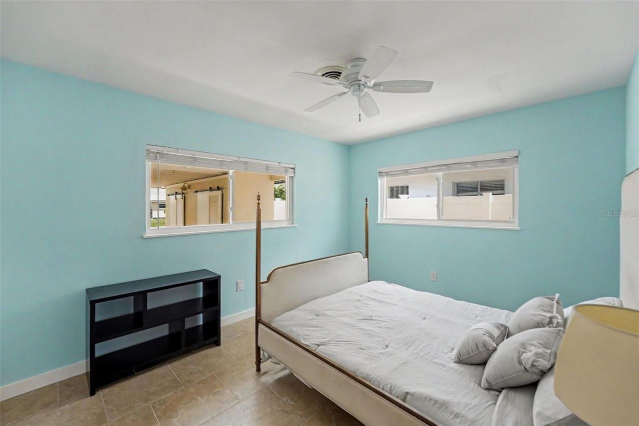 16126 4th Street E, Redington Beach, FL 33708 Photo