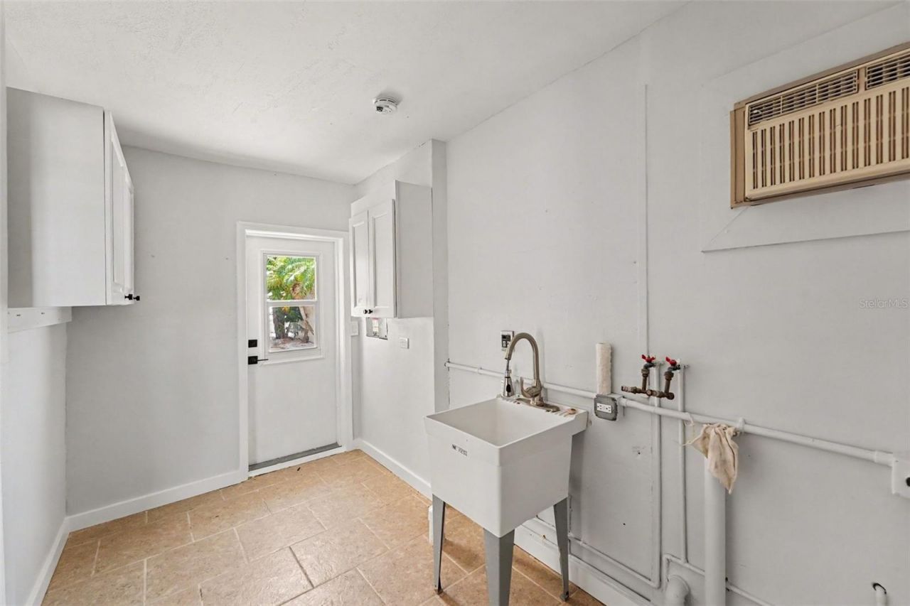 16126 4th Street E, Redington Beach, FL 33708 Photo
