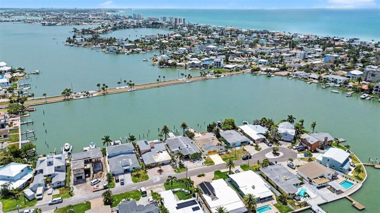 16126 4th Street E, Redington Beach, FL 33708 Photo
