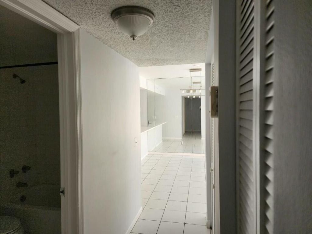 176 Waterside Drive, Hypoluxo, FL 33462 Photo