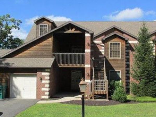 126 Walden Drive, Hazleton, PA 18202