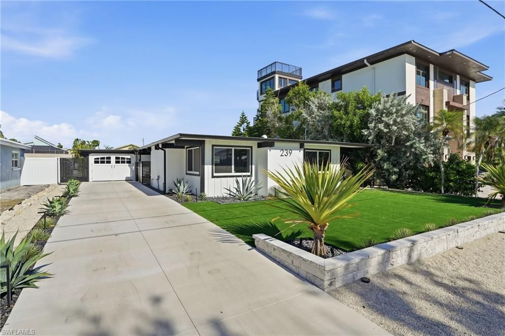 239 Curlew St , Fort Myers Beach, FL 33931 Photo