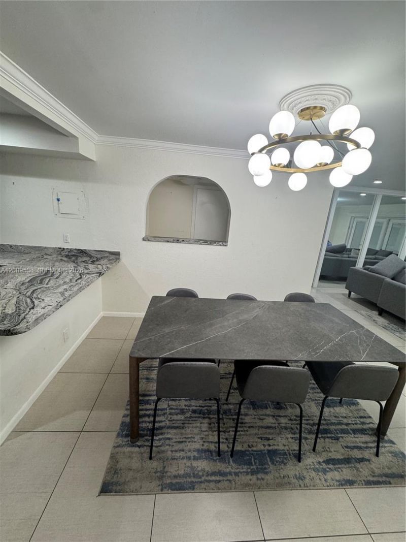 295 Jacaranda Dr, Unit 20, Plantation, FL 33324 Photo
