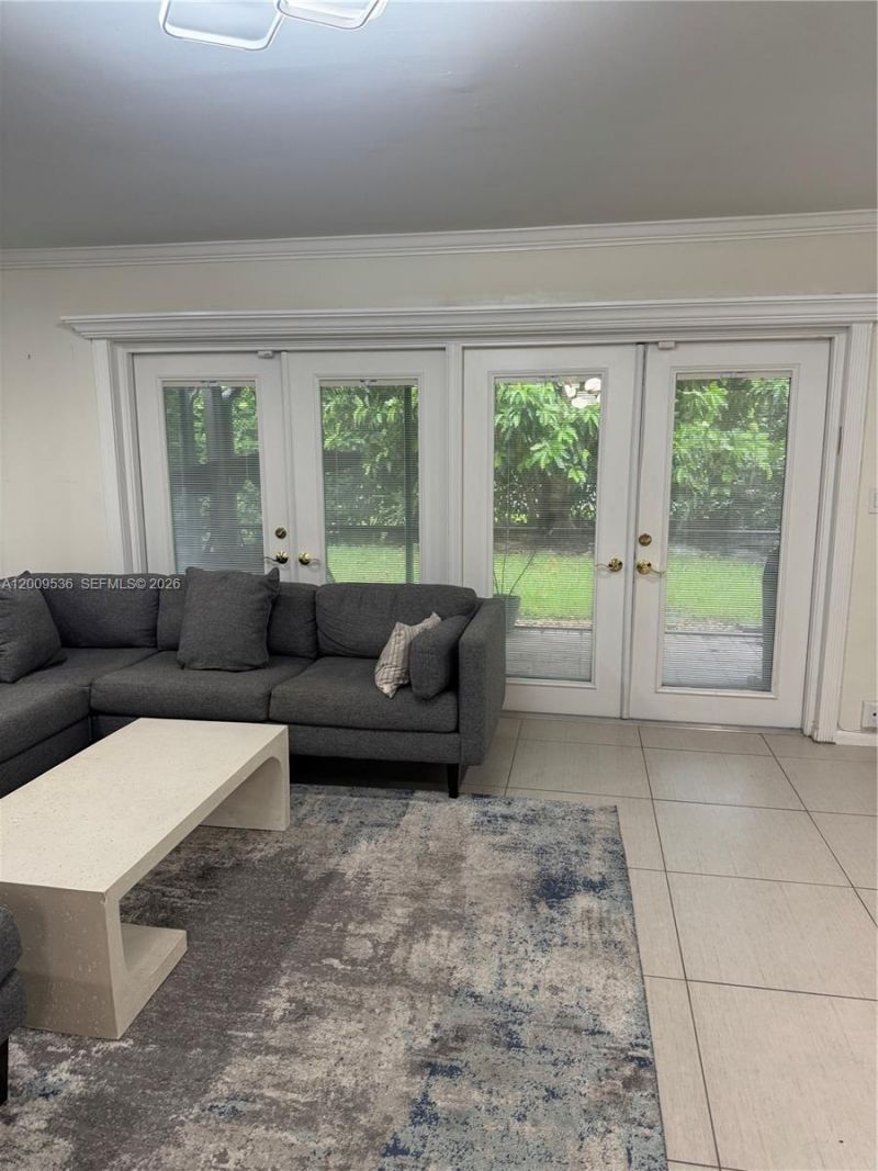 295 Jacaranda Dr, Unit 20, Plantation, FL 33324 Photo