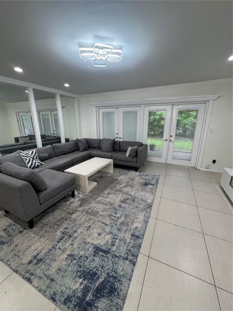 295 Jacaranda Dr, Unit 20, Plantation, FL 33324 Photo