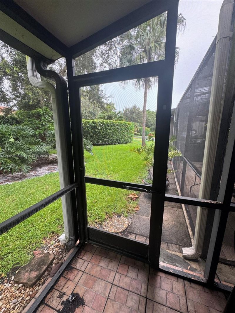 295 Jacaranda Dr, Unit 20, Plantation, FL 33324 Photo