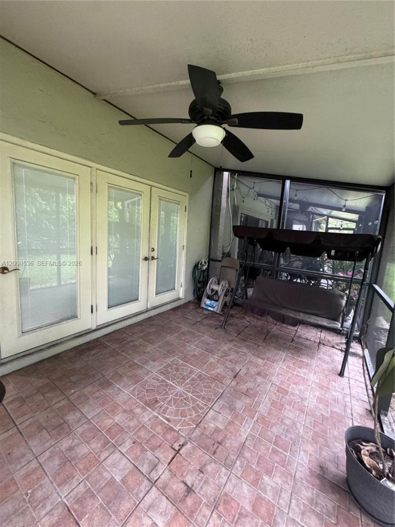 295 Jacaranda Dr, Unit 20, Plantation, FL 33324 Photo