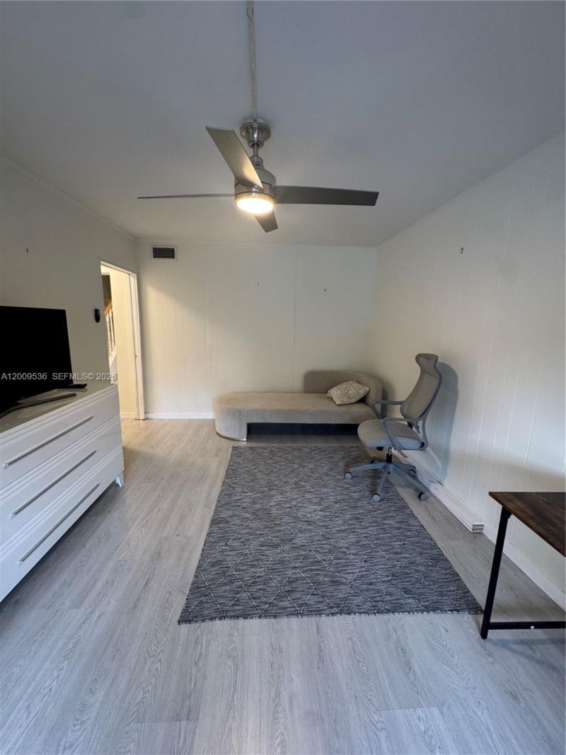 295 Jacaranda Dr, Unit 20, Plantation, FL 33324 Photo