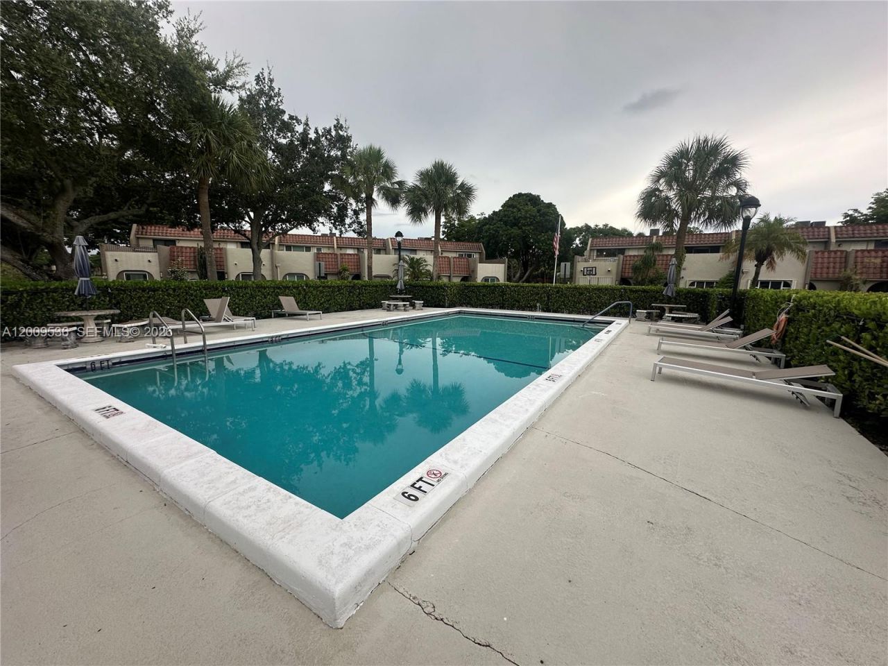 295 Jacaranda Dr, Unit 20, Plantation, FL 33324 Photo