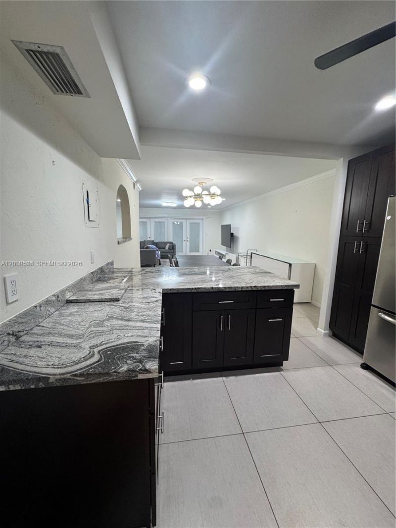 295 Jacaranda Dr, Unit 20, Plantation, FL 33324 Photo