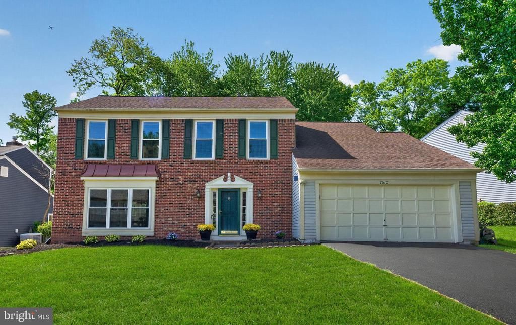 7010 Green Spring Lane, Alexandria, VA 22306 Main Photo