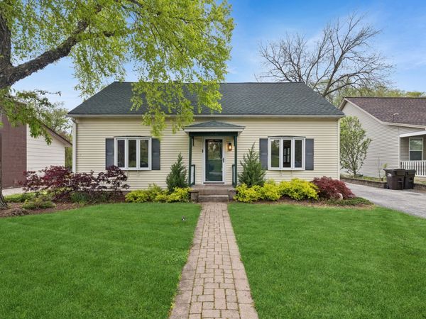366 Poplar Street, Crystal Lake, IL 60014