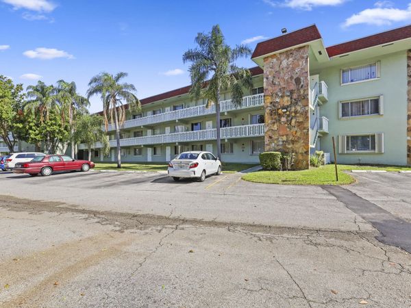 3100 Springdale Boulevard, Unit 308, Palm Springs, FL 33461