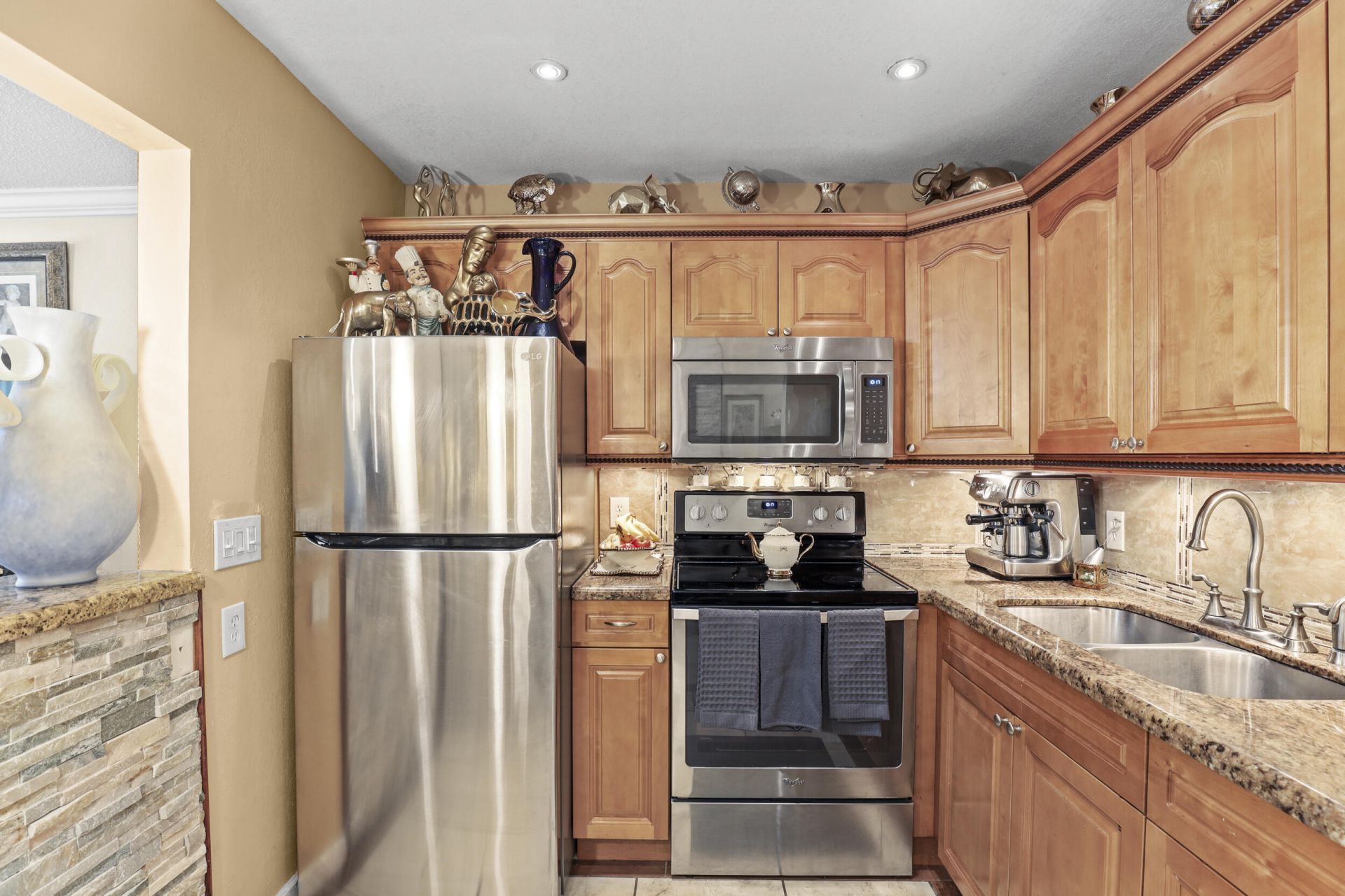 3100 Springdale Boulevard, Unit 308, Palm Springs, FL 33461 Photo