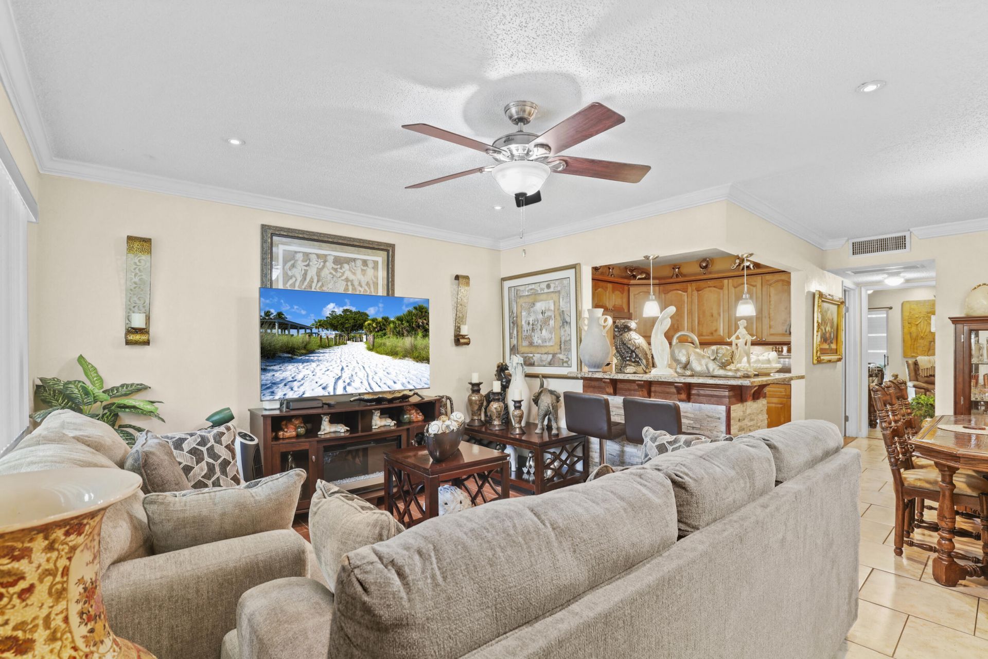 3100 Springdale Boulevard, Unit 308, Palm Springs, FL 33461 Photo