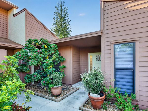 6190 Pine Tree Lane, Unit D, Tamarac, FL 33319