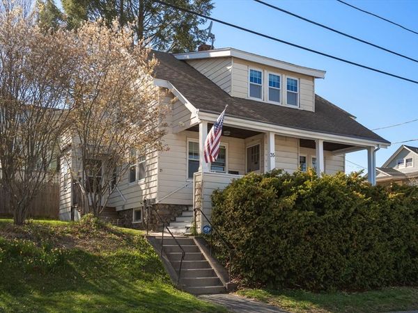 35 Boardman St, Worcester, MA 01606