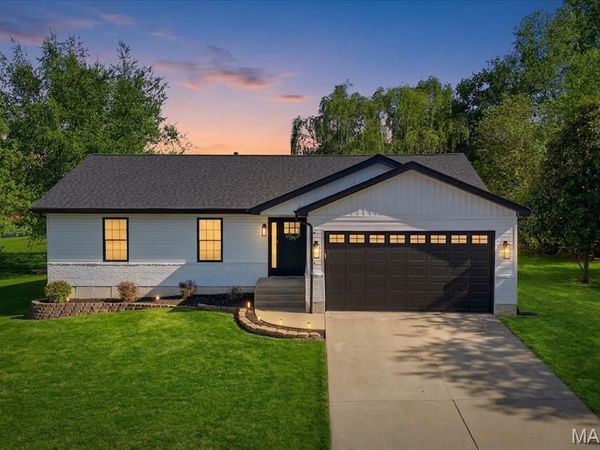 435 Highland Peak Court , O'Fallon, IL 62269