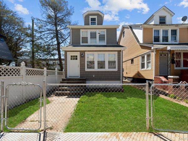 205-28 116 Road , Saint Albans, NY 11412