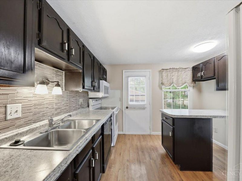 8854 Dover Drive, Deerfield Twp., OH 45039 Photo 10