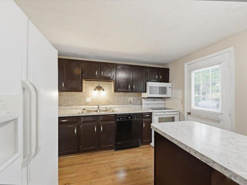 8854 Dover Drive, Deerfield Twp., OH 45039 Photo 9