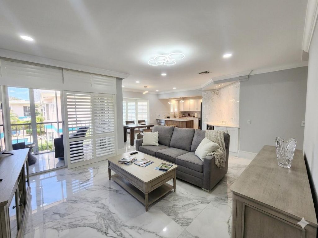 75 Venetian Drive, Unit D-11, Delray Beach, FL 33483 Photo